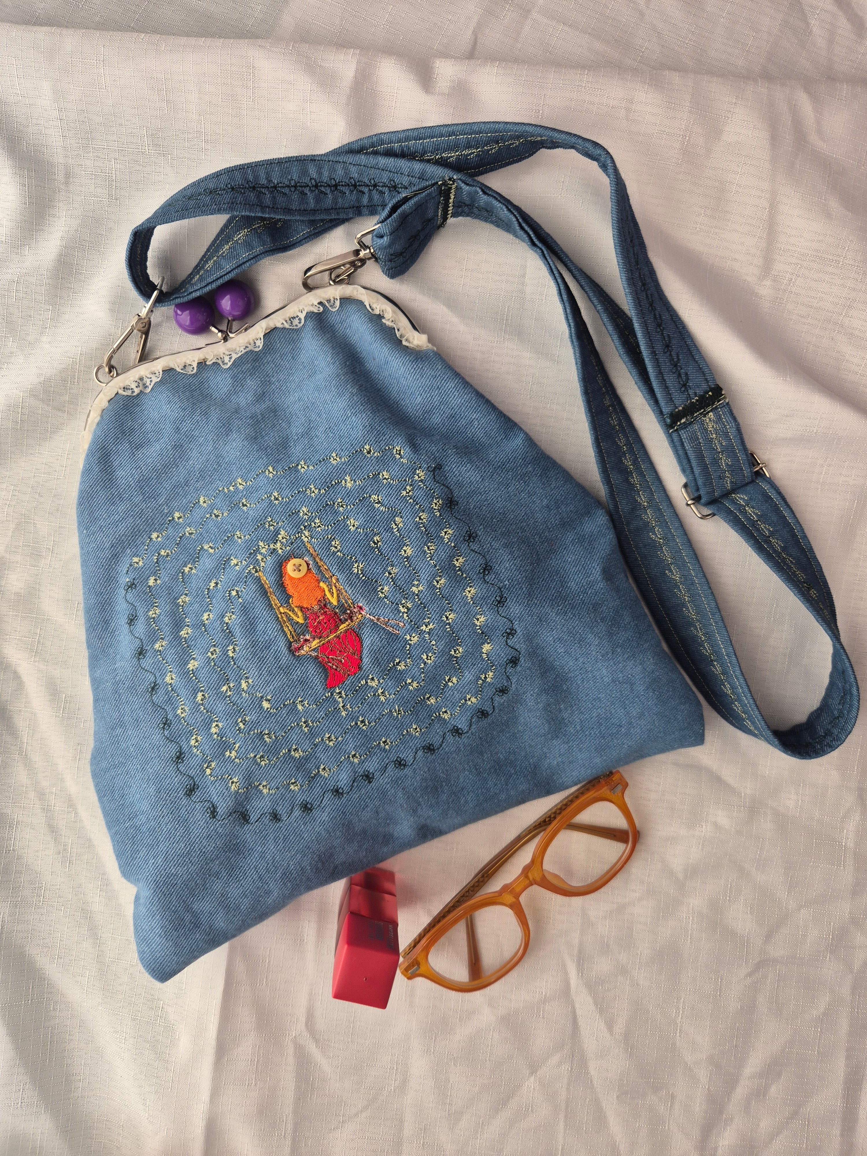 Daydream Swing Crossbody