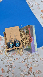 90s Girl with Headphones Circle Earrings